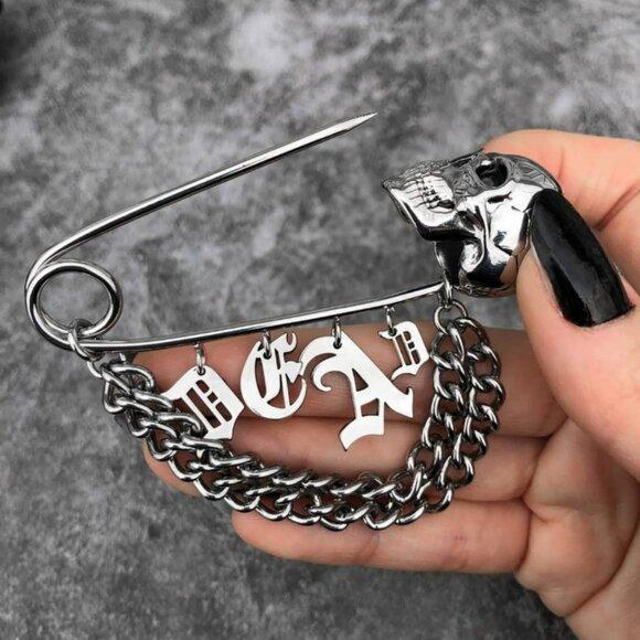 Killstar Crossover Safety Pin - Picture 2 of 4